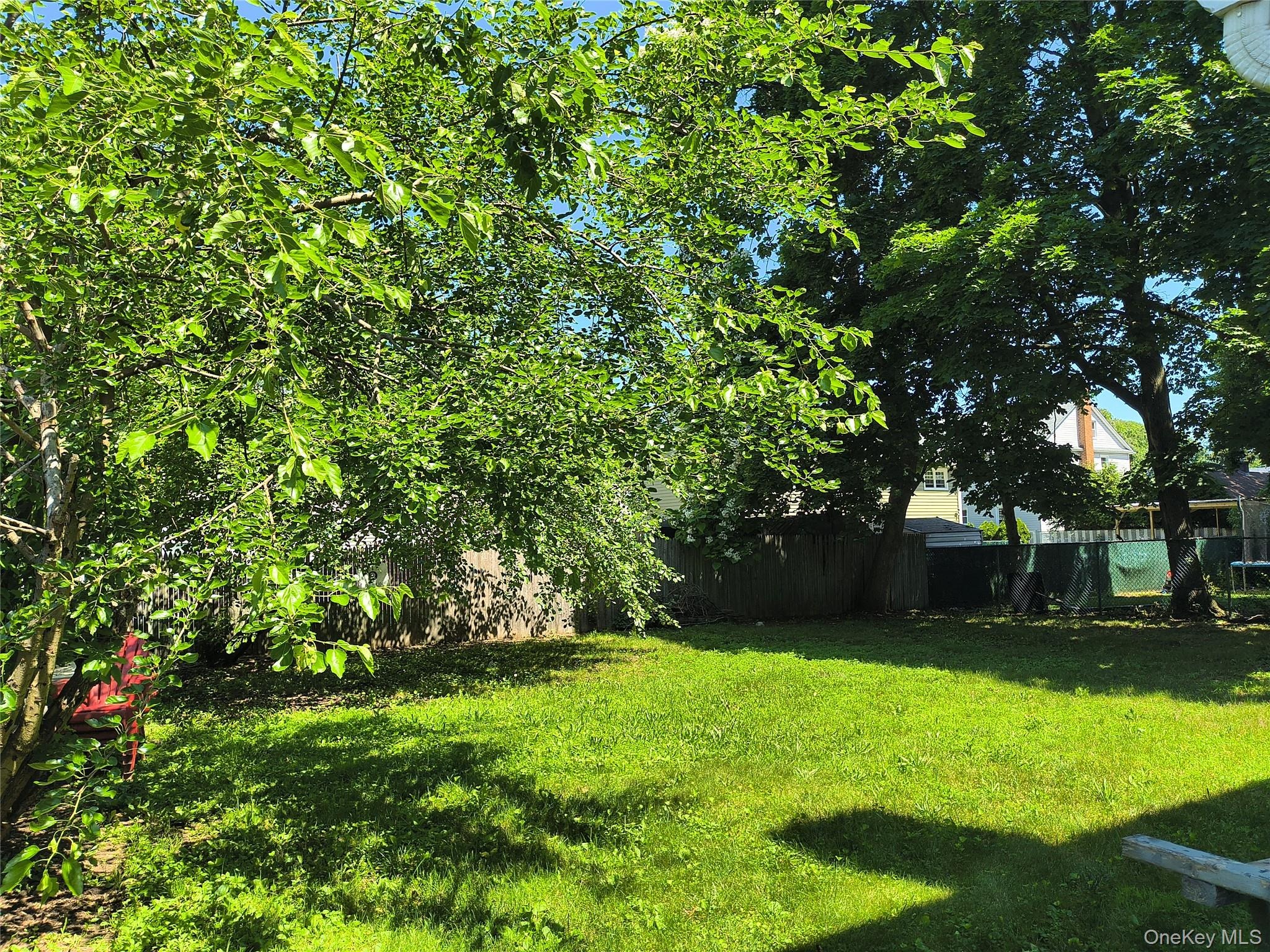 Arthur St, Uniondale, NY 11553 #1