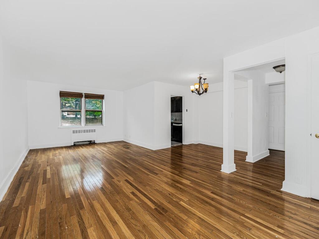 Ravine Ave, Yonkers, NY 10701