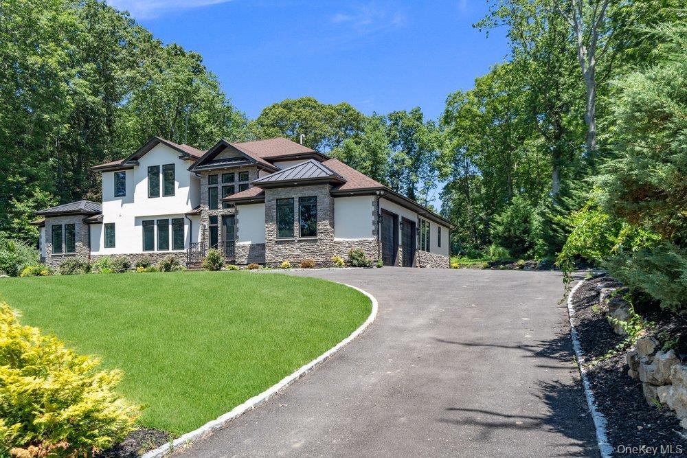 Arista Dr, Dix Hills, NY 11746