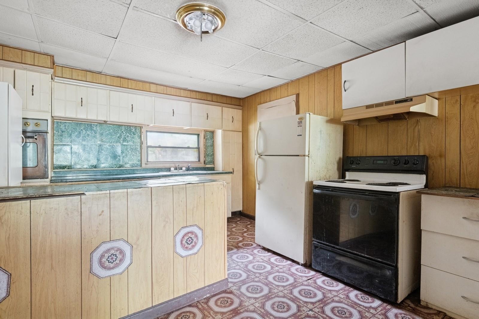 Montgomery Ave, Staten Island, NY 10301 #1