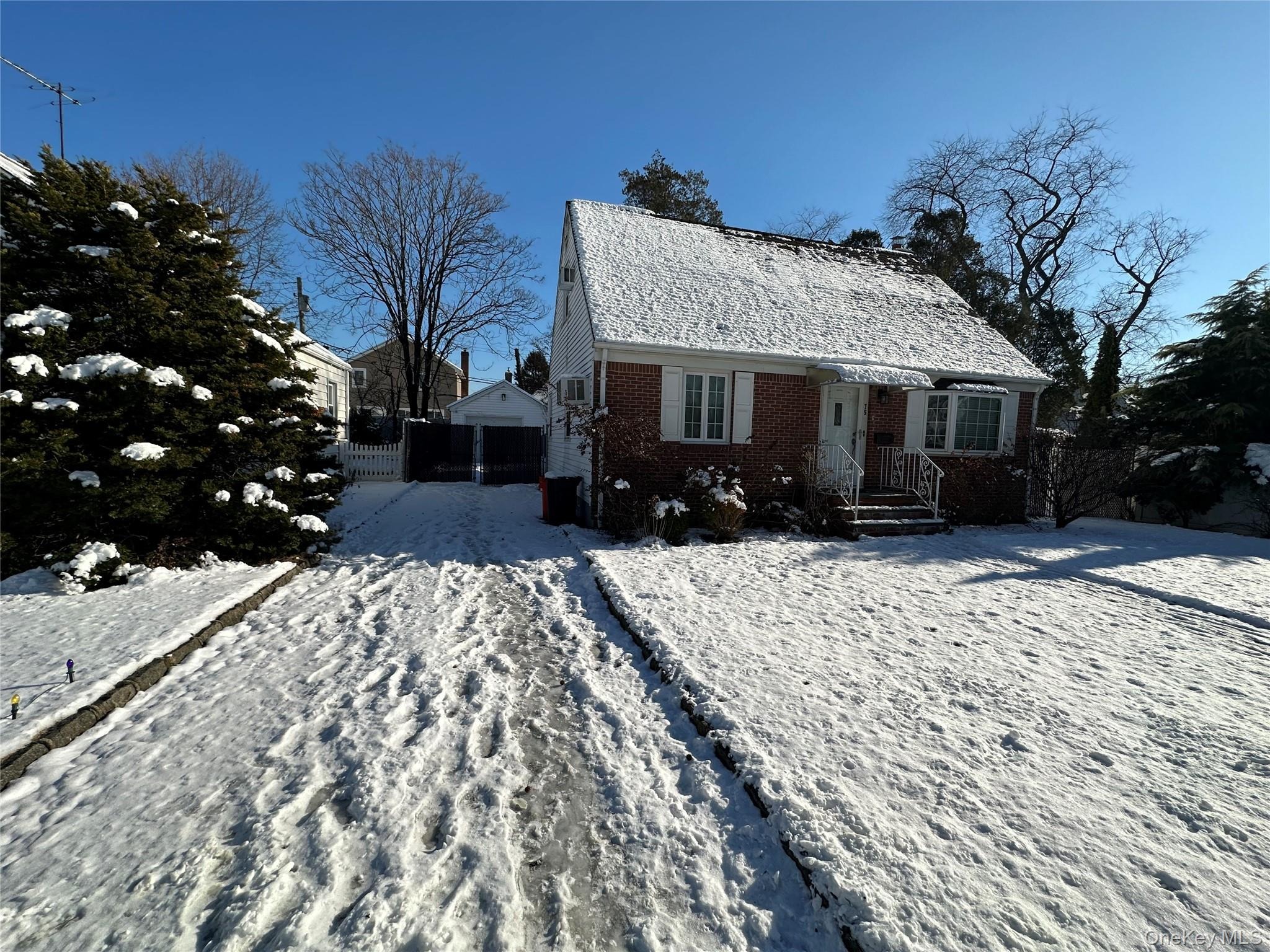 Cornwell Ave, Williston Park, NY 11596 #1