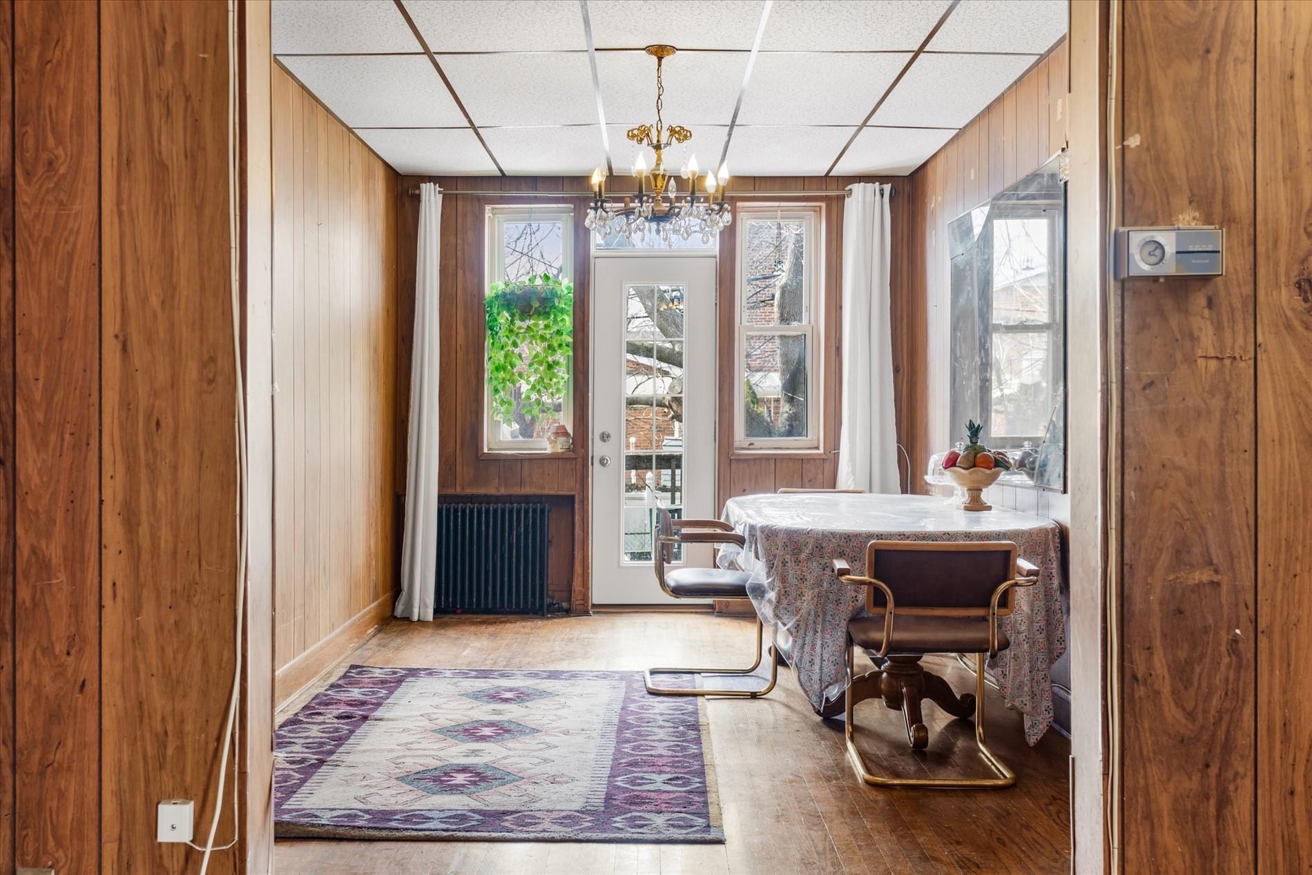 40th St, Brooklyn, NY 11210