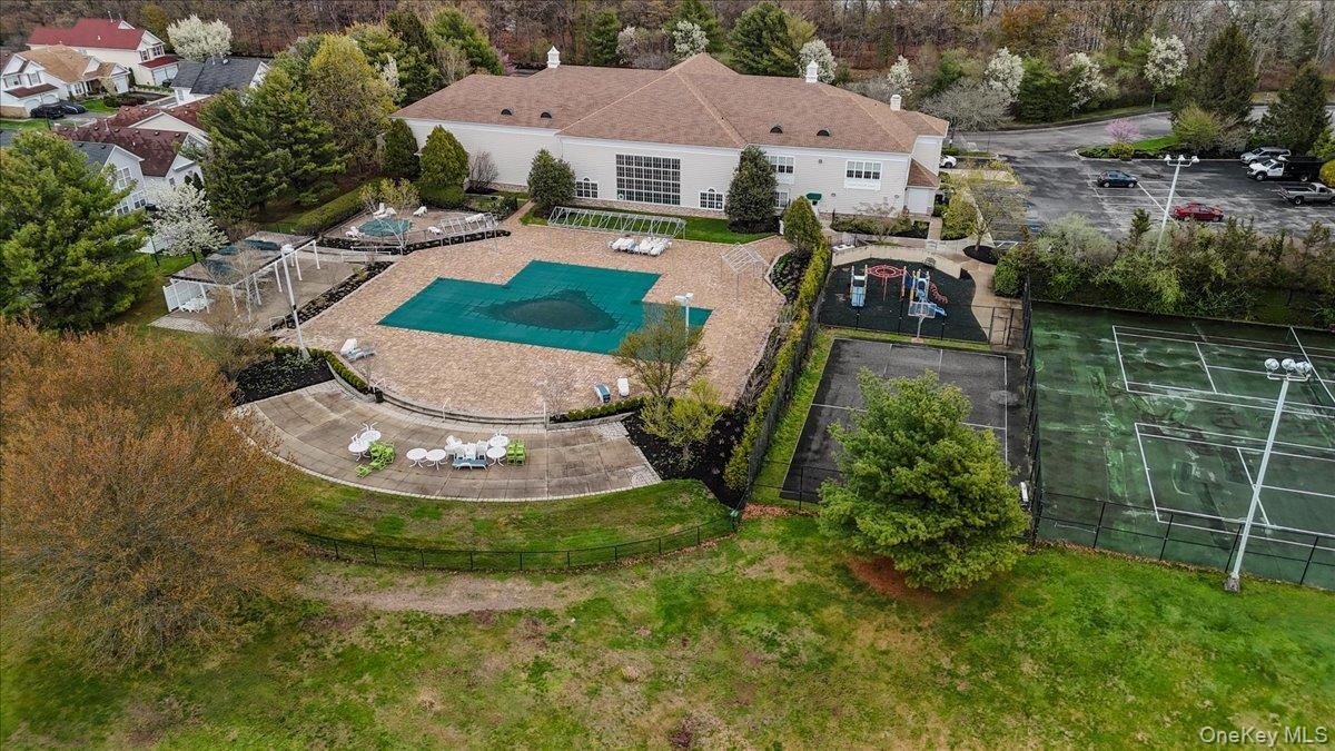 Casey Ln, Middle Island, NY 11953
