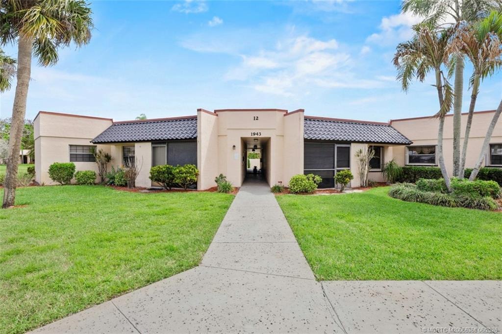 Collins Cir, Jensen Beach, FL 34957