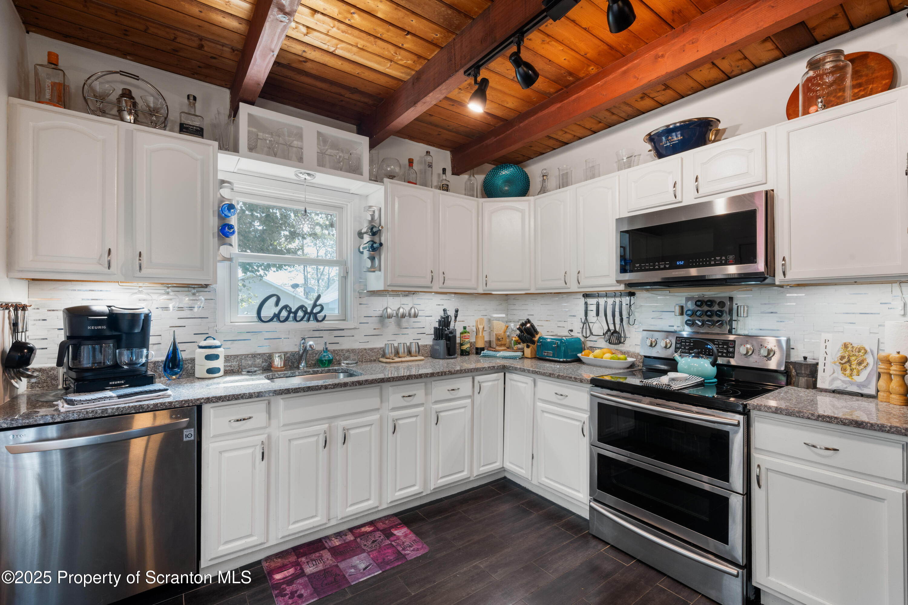 Ventnor Dr, Tobyhanna, PA 18466 #1
