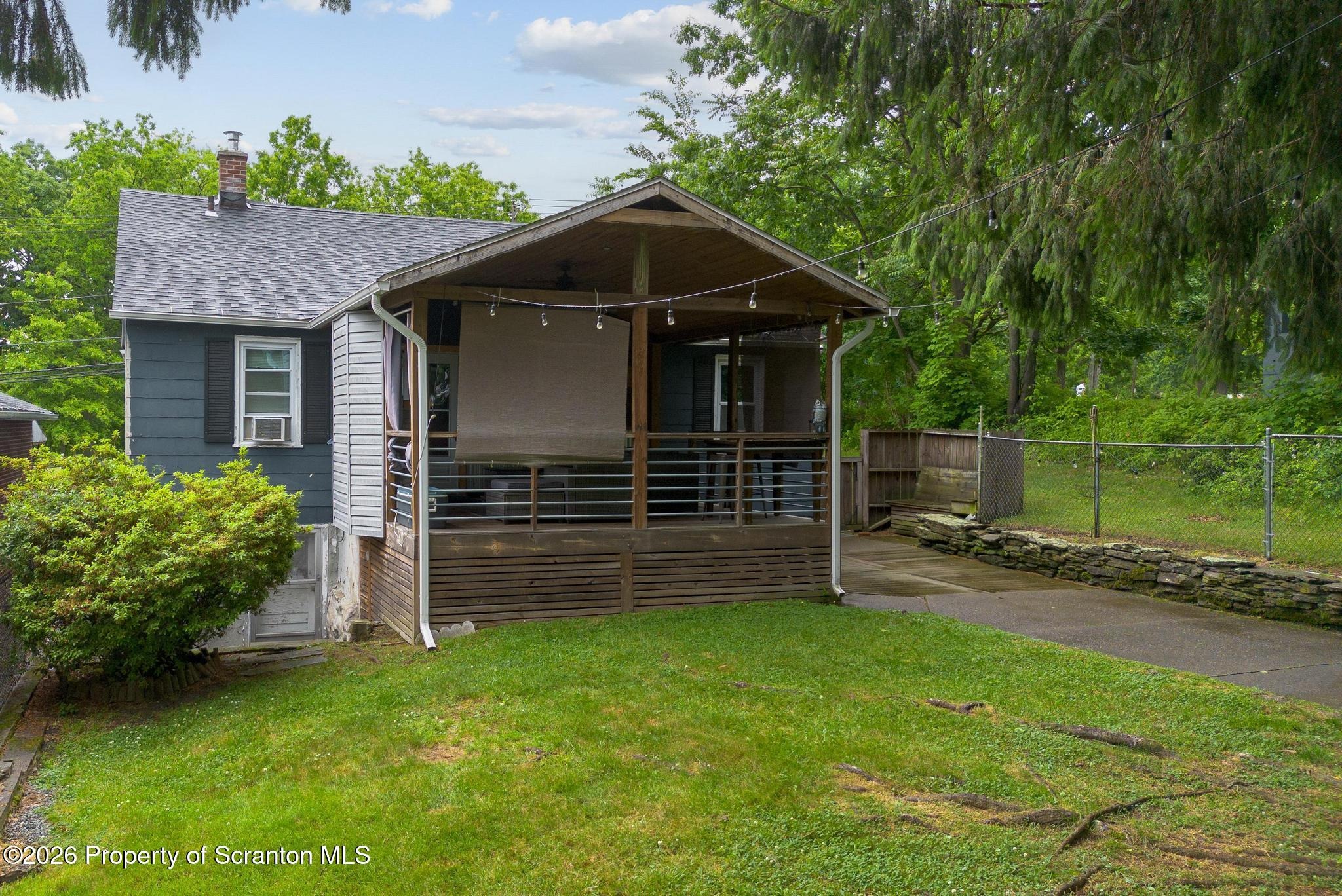 Gibbons St, Scranton, PA 18505