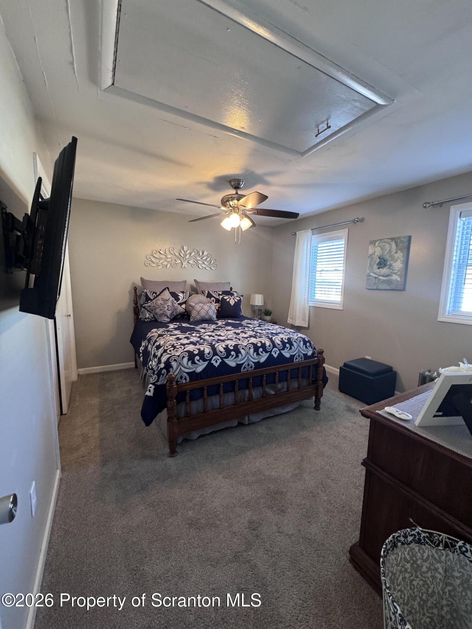 Smith St, Dunmore, PA 18512