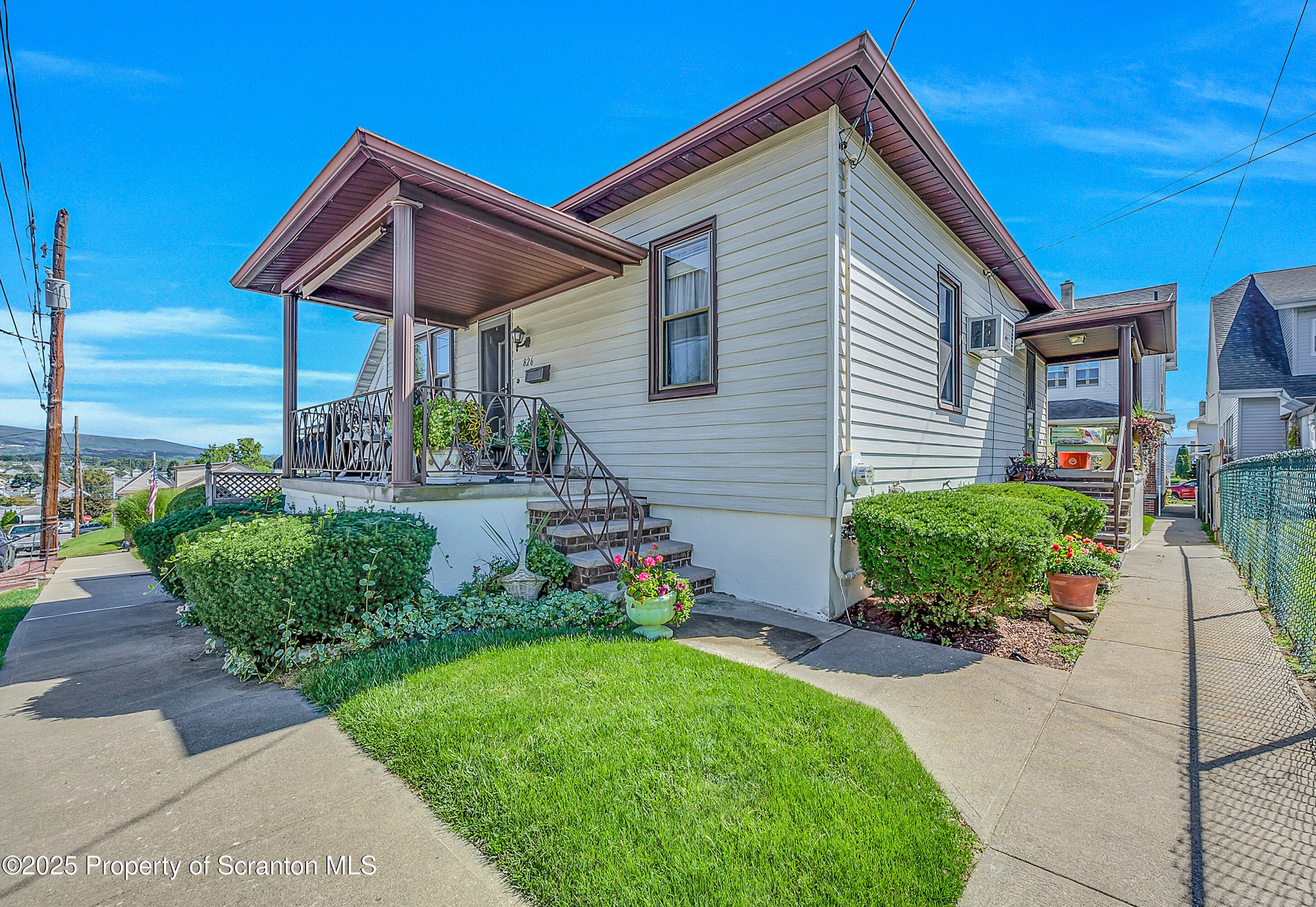 Rebecca Ave, Scranton, PA 18504