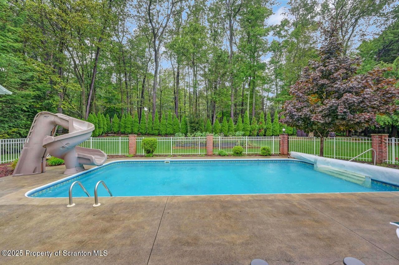Old Logger Rd, Moscow, PA 18444