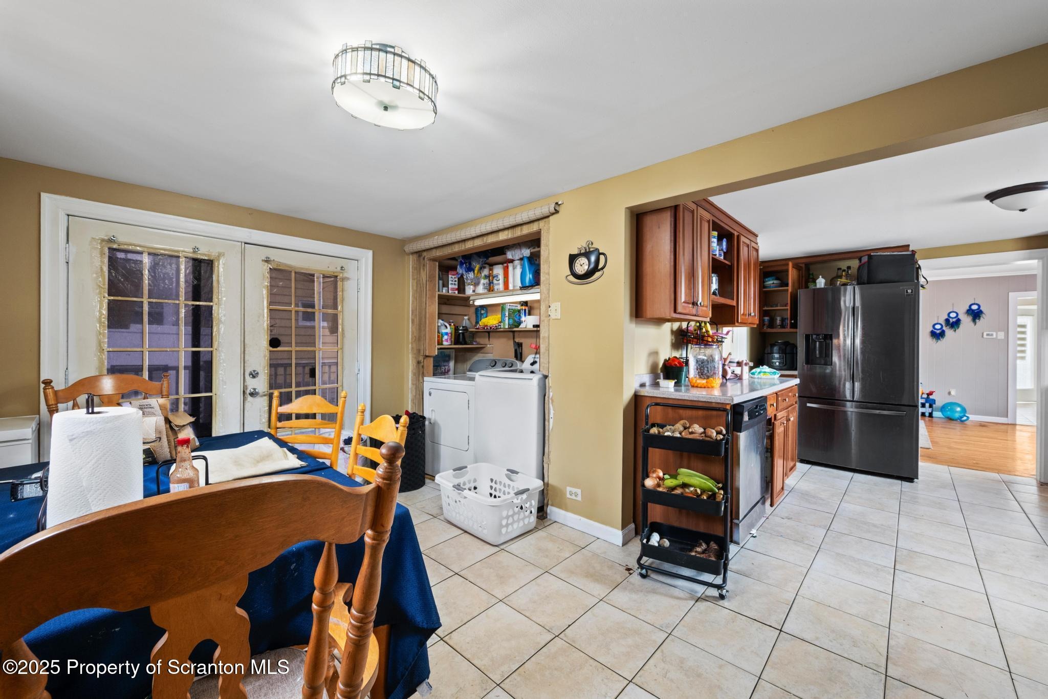 Butler St, Dunmore, PA 18512