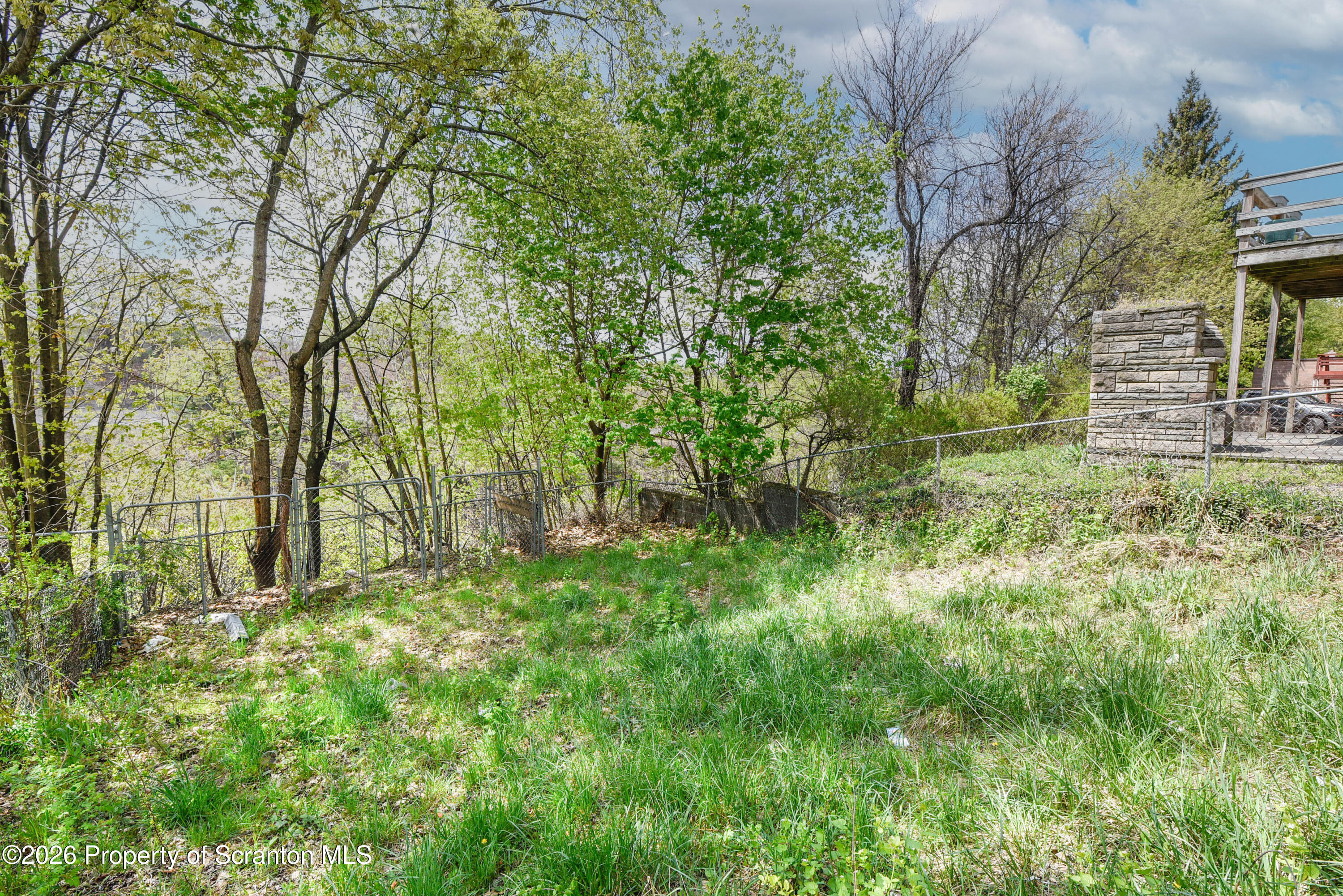 Roselynn St, Scranton, PA 18510 #1