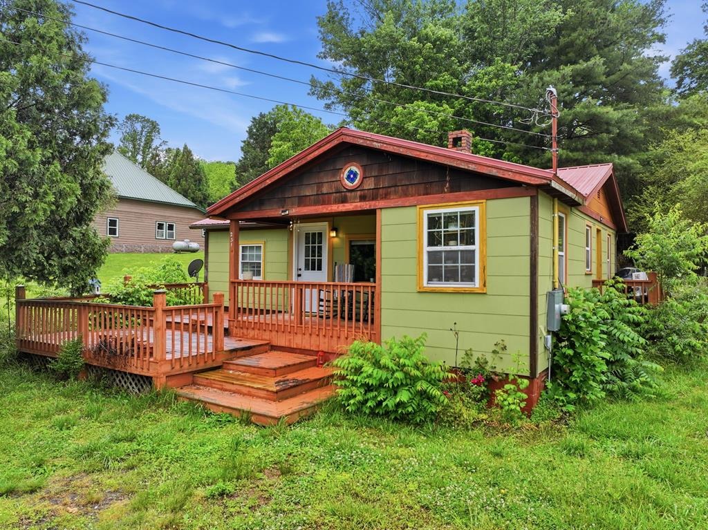 Ada St, Blue Ridge, GA 30513