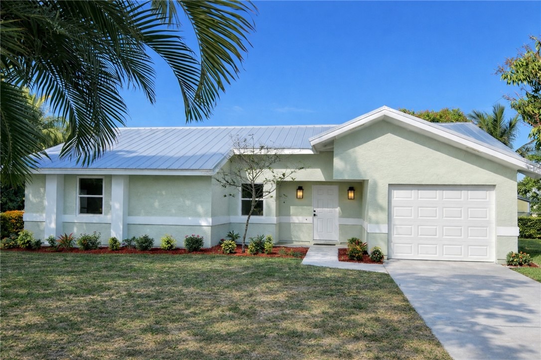 8th Ave, Vero Beach, FL 32962