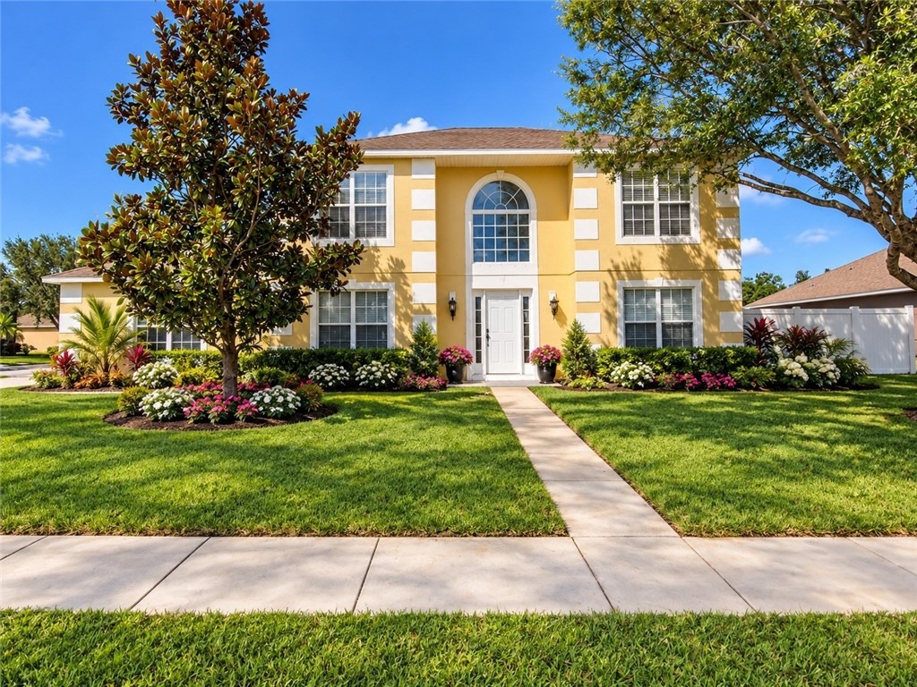Ridge Lake Cir, Vero Beach, FL 32967