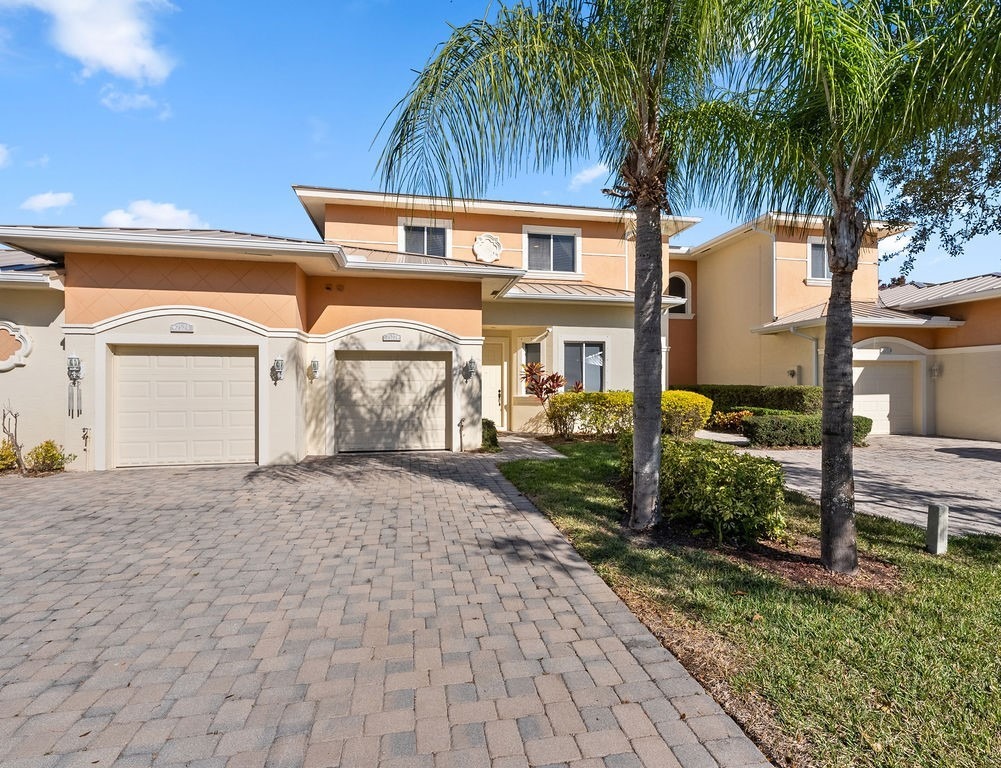 Stockbridge Sq, Vero Beach, FL 32962 #1