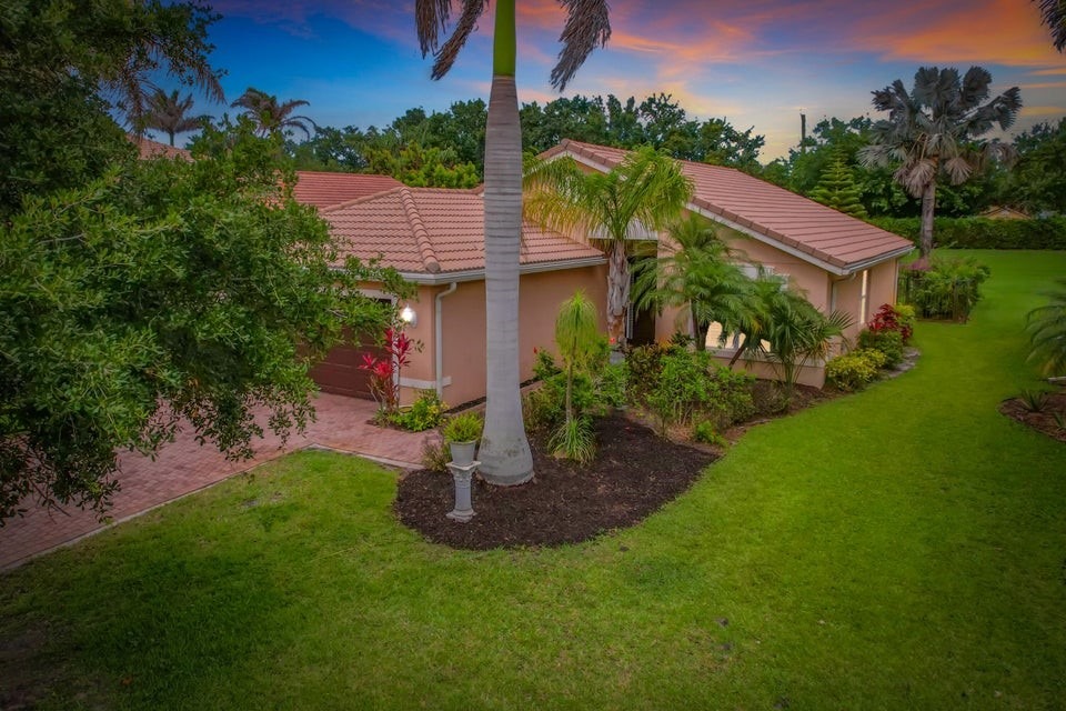 Grey Falcon Cir, Vero Beach, FL 32962 #1