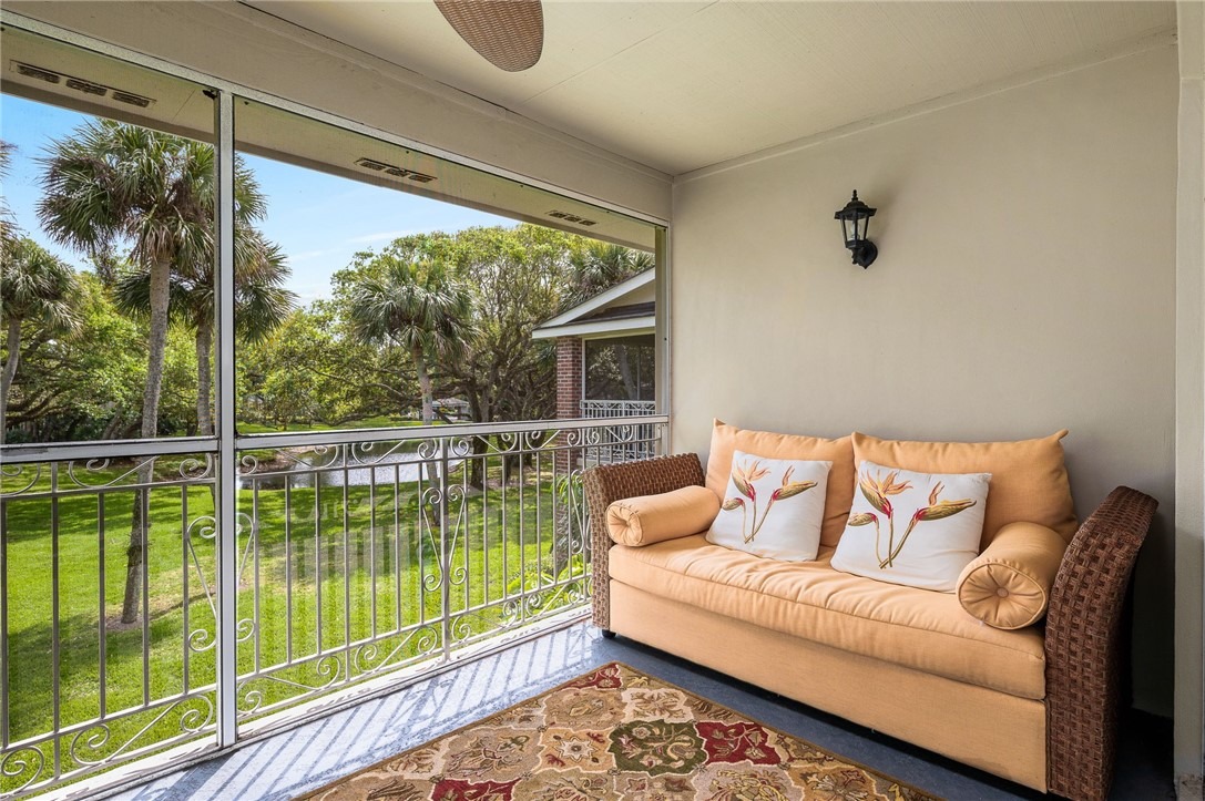 Park Shores Cir, Vero Beach, FL 32963