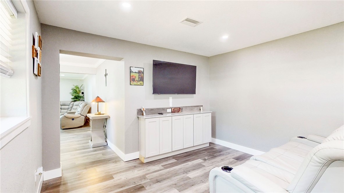 1st Ln, Vero Beach, FL 32968 #1