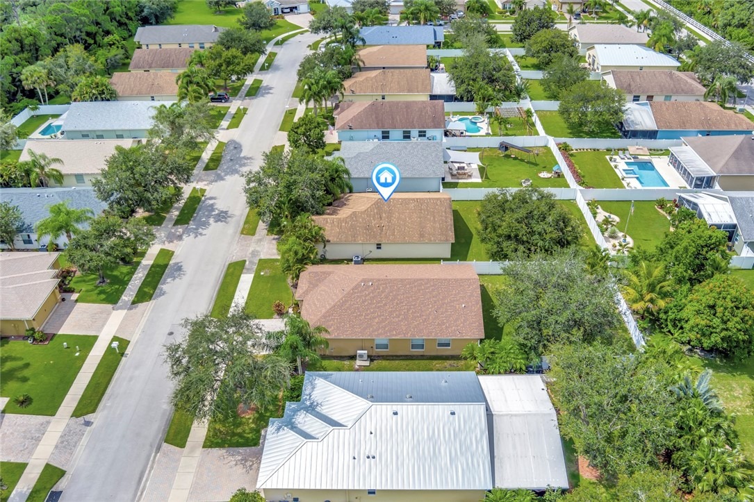 Lexington Ave, Vero Beach, FL 32962