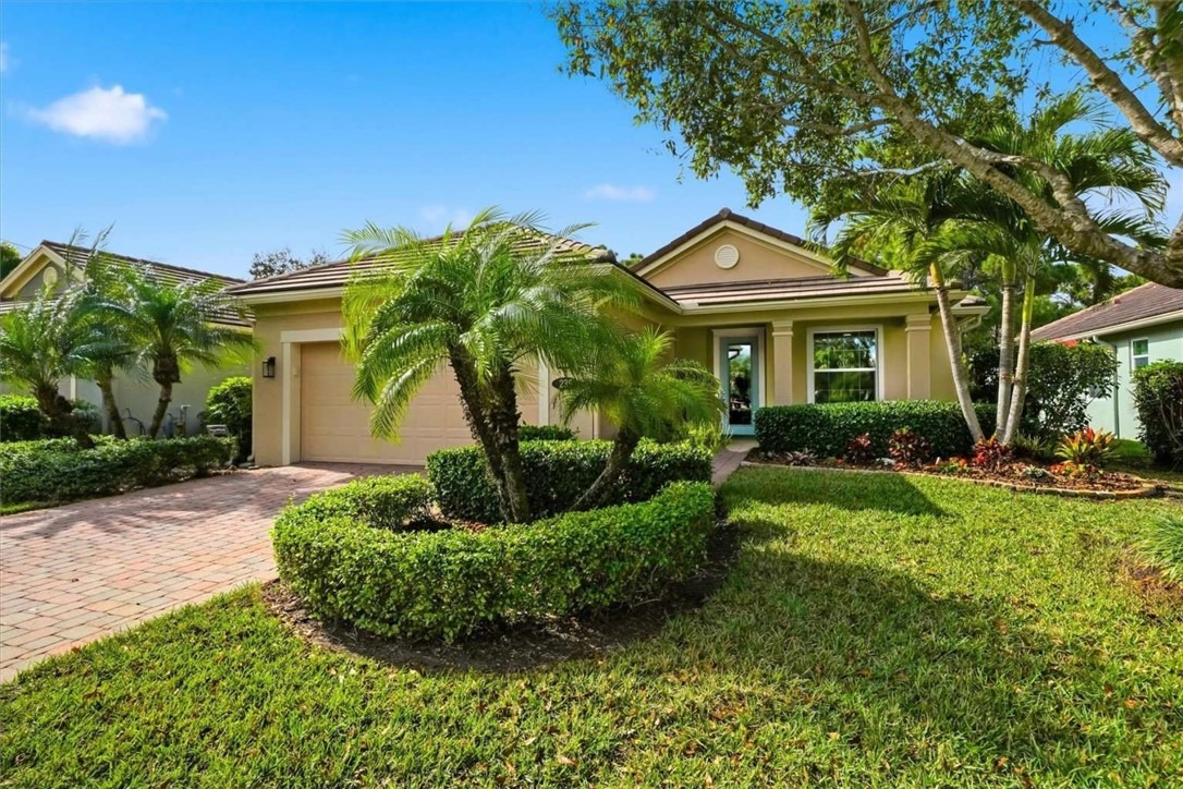 11th Sq, Vero Beach, FL 32962 #1