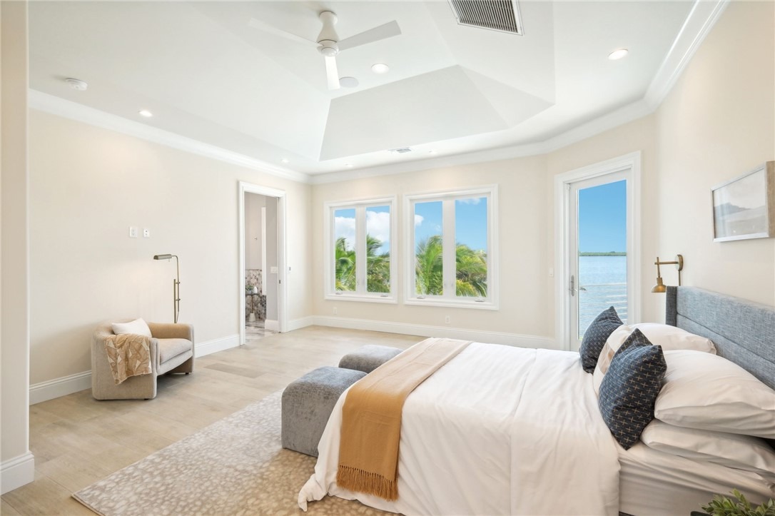 Point Ln, Vero Beach, FL 32963