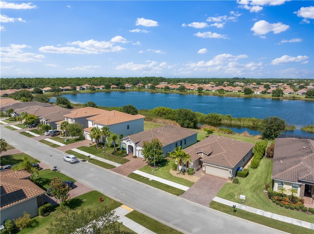 Berkshire Cir, Vero Beach, FL 32968