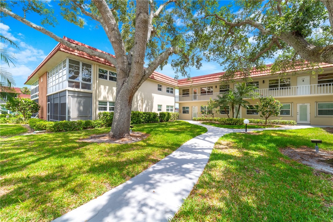 Vista Palm Ln, Vero Beach, FL 32962