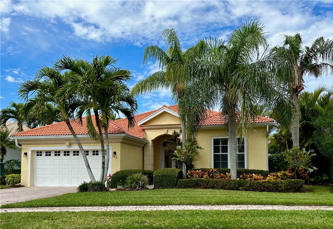 Island Club Sq, Vero Beach, FL 32963 #1