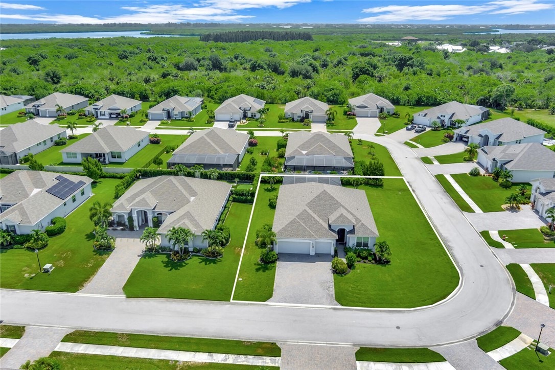 33rd Sq, Vero Beach, FL 32967