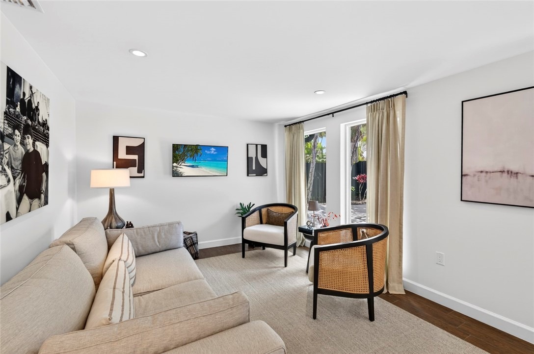 Honeysuckle Ln, Vero Beach, FL 32963