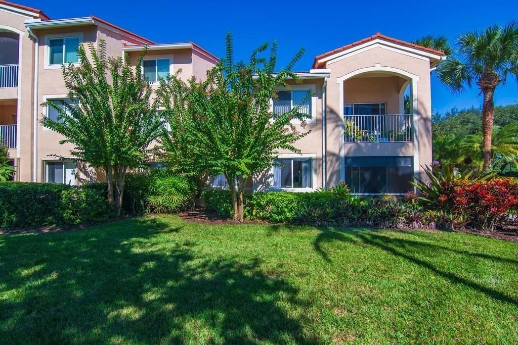 42nd Cir, Vero Beach, FL 32967 #1
