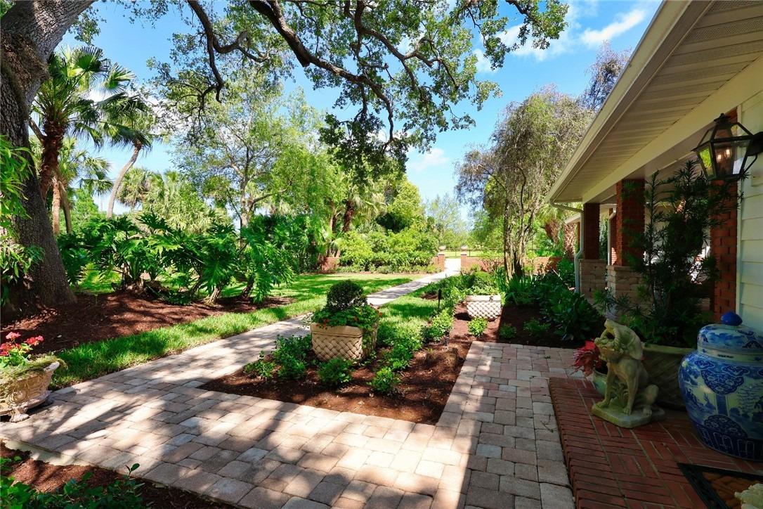 62nd Ct, Vero Beach, FL 32968
