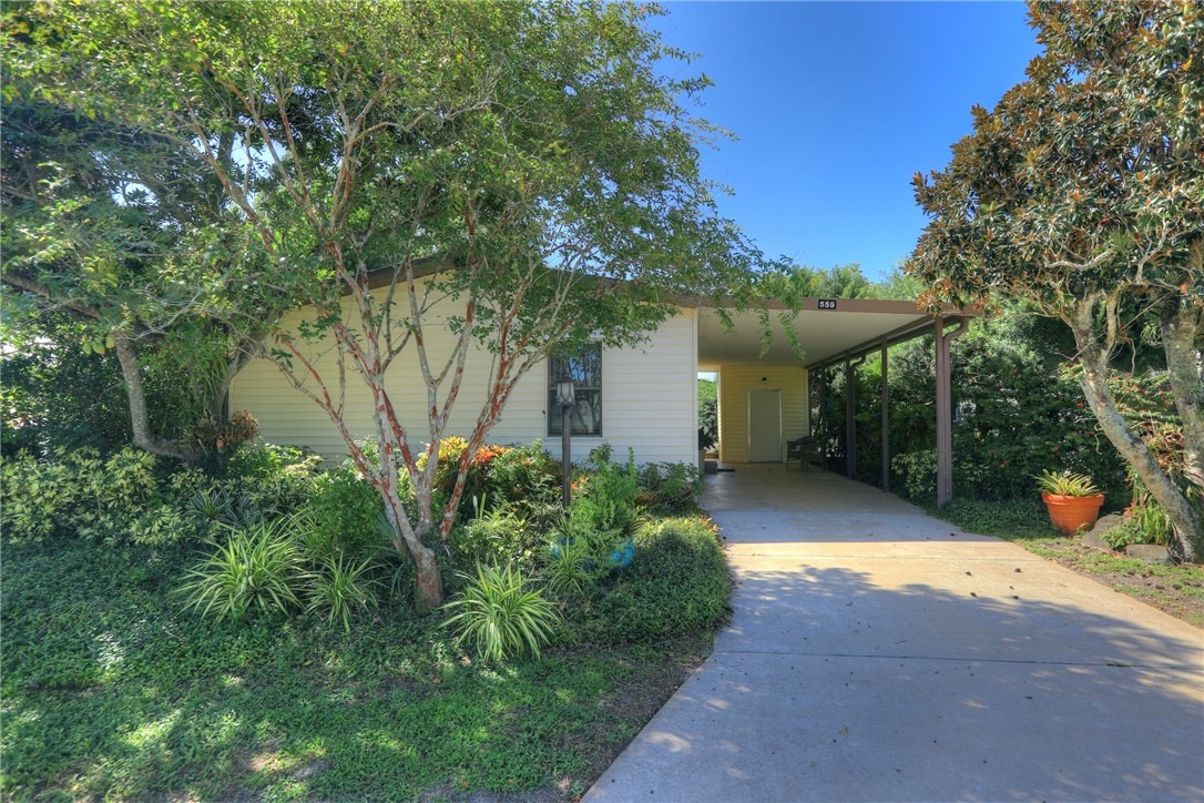 Marlin Cir, Sebastian, FL 32976