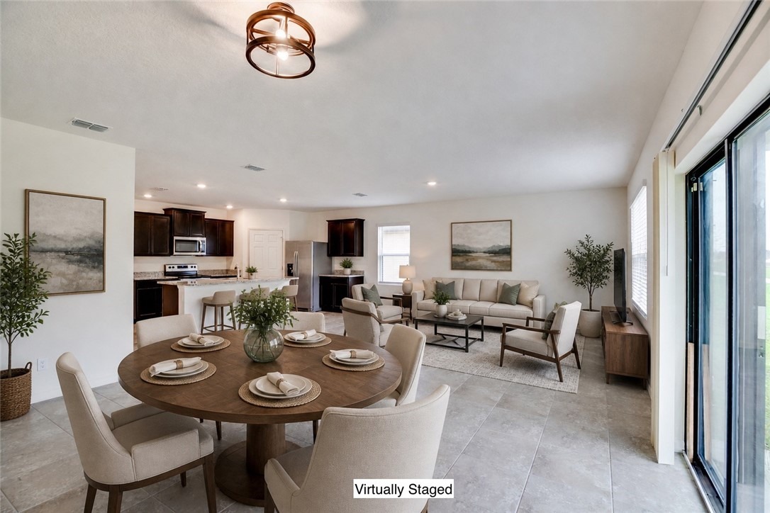 Regent St, Port Saint Lucie, FL 34983