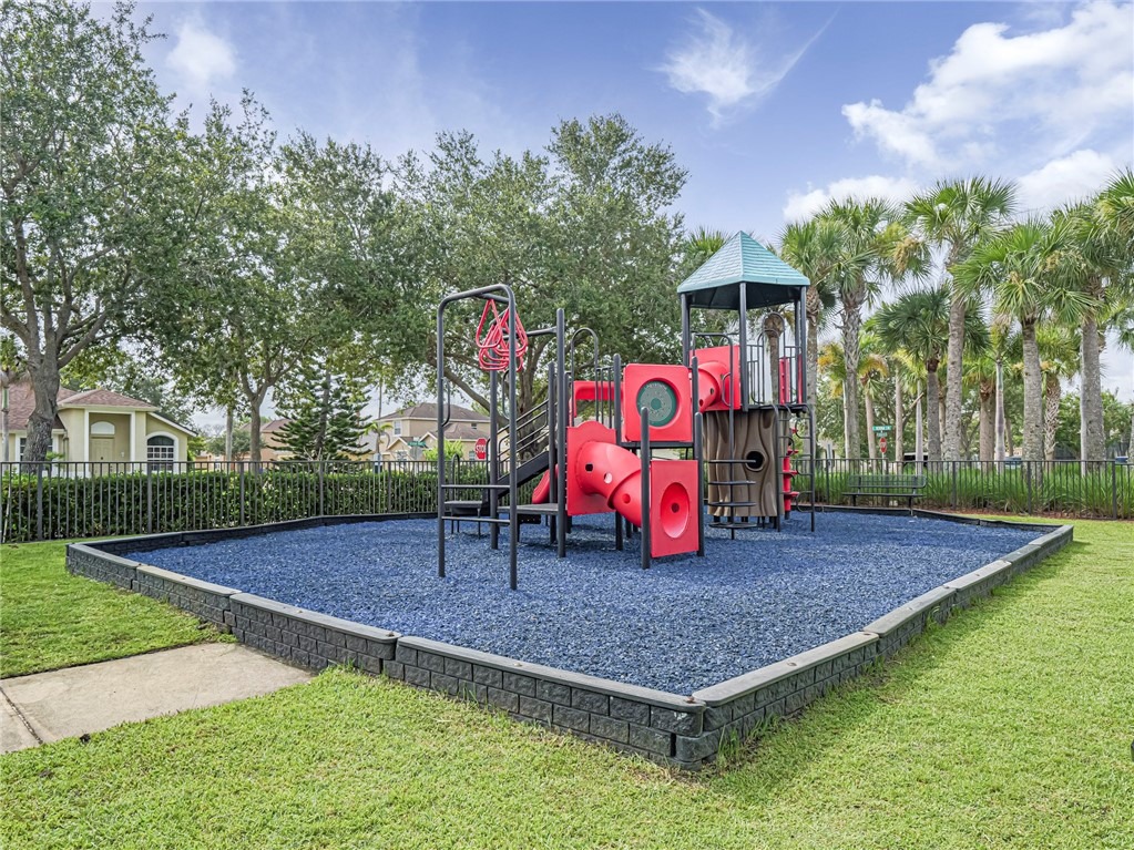 Villa Cir, Vero Beach, FL 32966