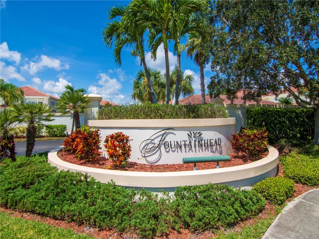 7th Sq, Vero Beach, FL 32962