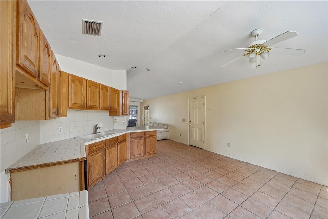 18th Ave, Vero Beach, FL 32962