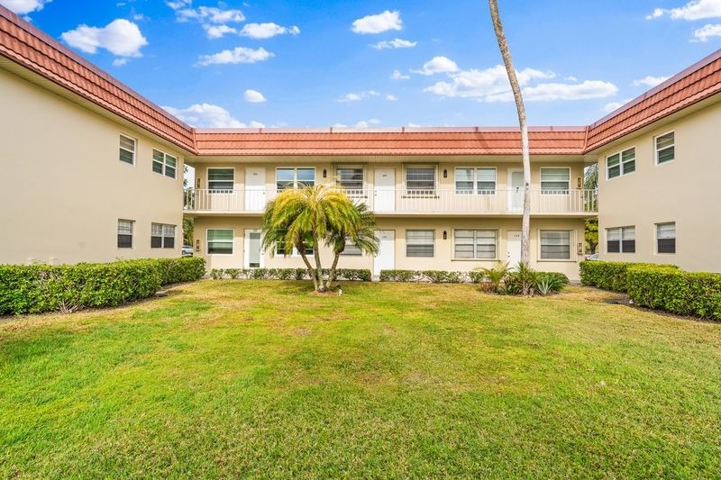 Spring Lake Dr, Vero Beach, FL 32962