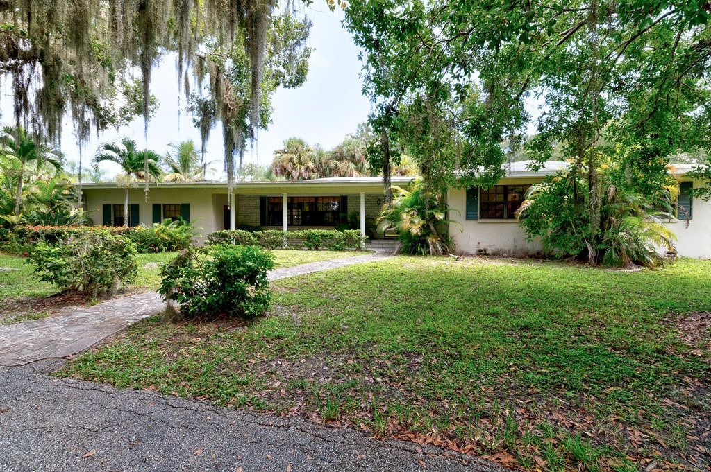 27th Ave, Vero Beach, FL 32960