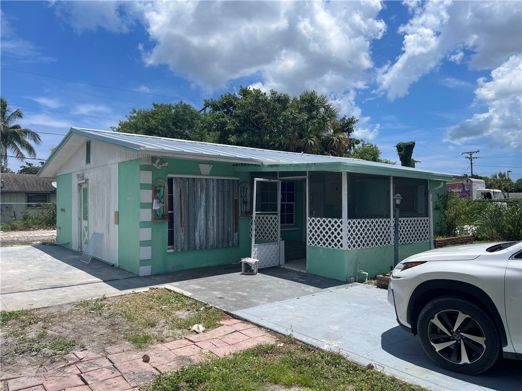 Birch Ave, Stuart, FL 34997