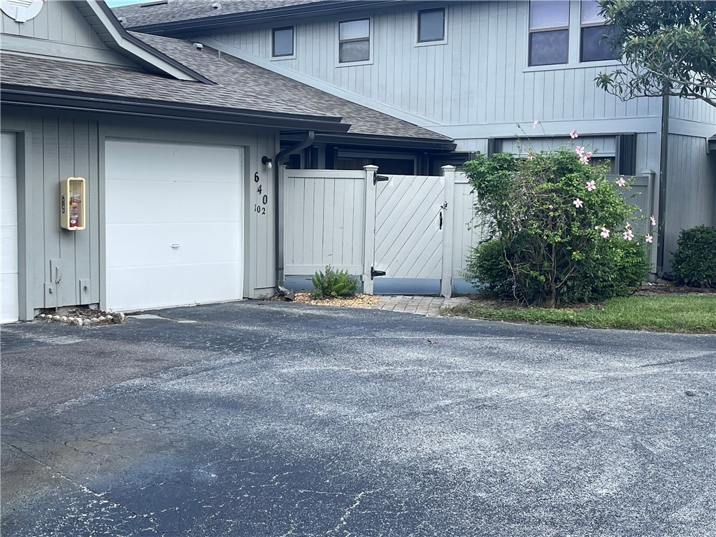 Centre Ct, Vero Beach, FL 32962