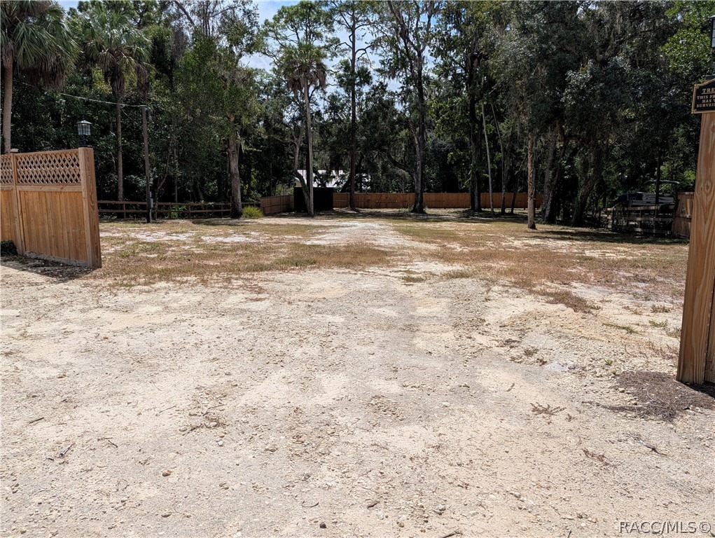 Palm Circle Dr, Inglis, FL 34449