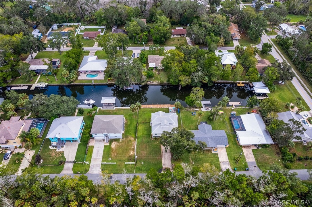 Suwannee Pt, Crystal River, FL 34428 #1