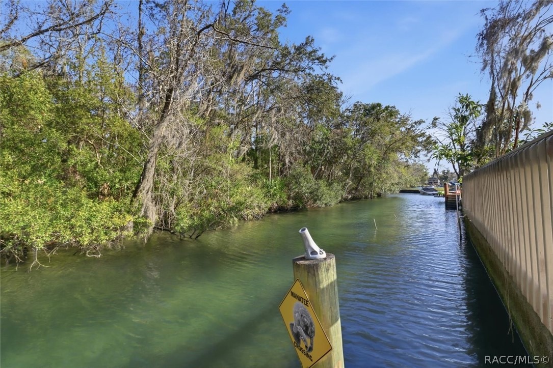 5th Ave, Crystal River, FL 34429