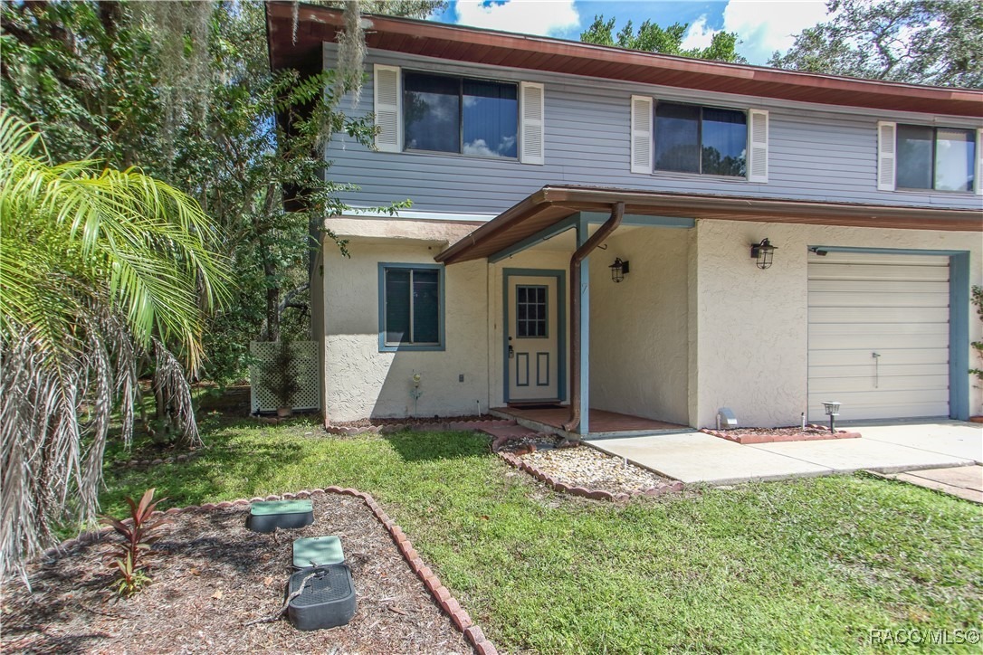 Moser Ct, Homosassa, FL 34446 #1