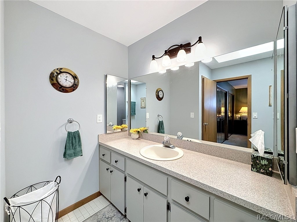 Riverview Cir, Homosassa, FL 34448 #1