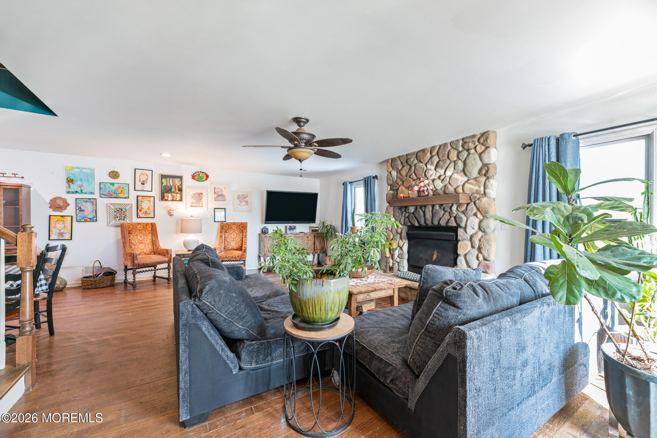 Thompson Ave, Leonardo, NJ 07737