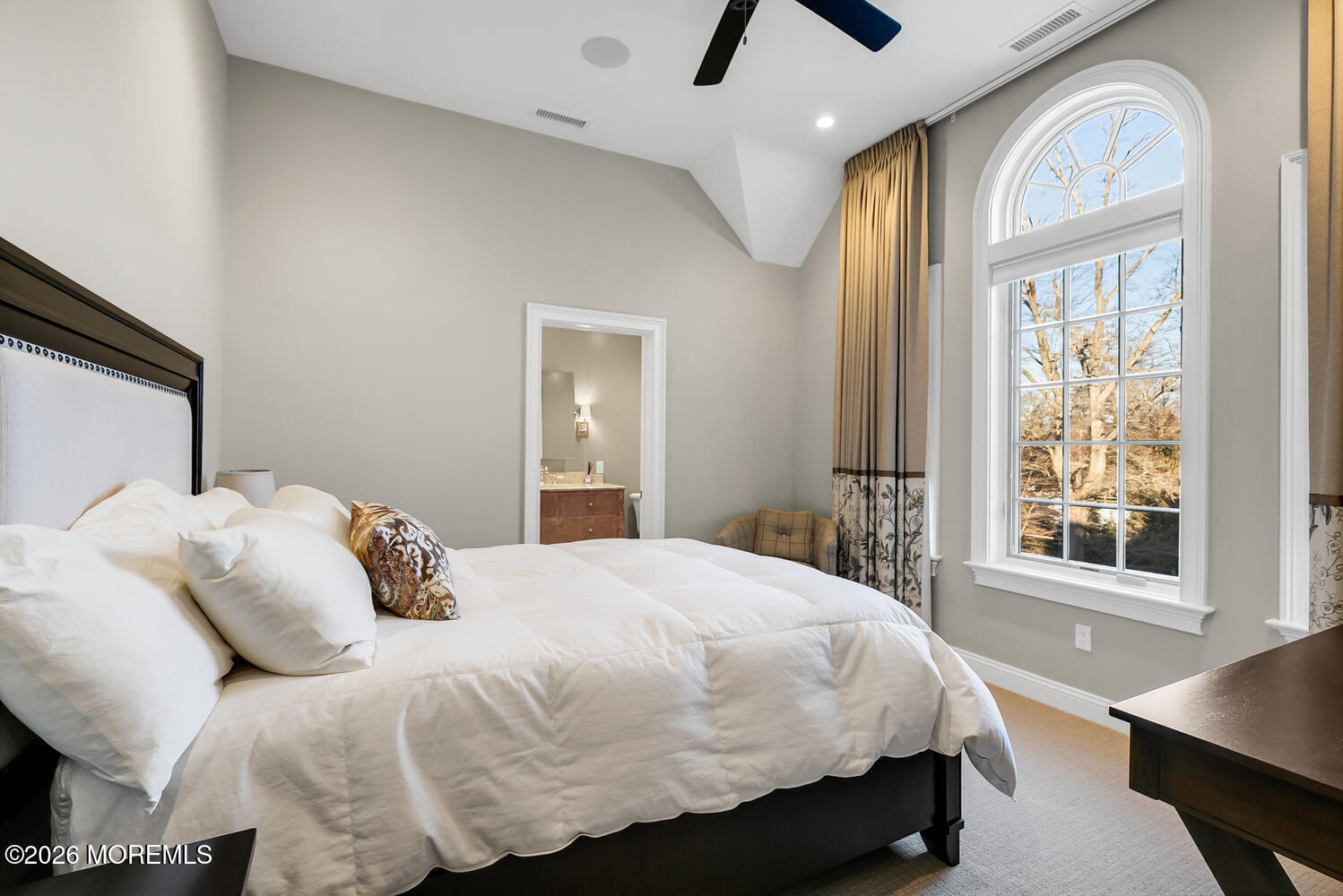 Ridge Rd, Rumson, NJ 07760