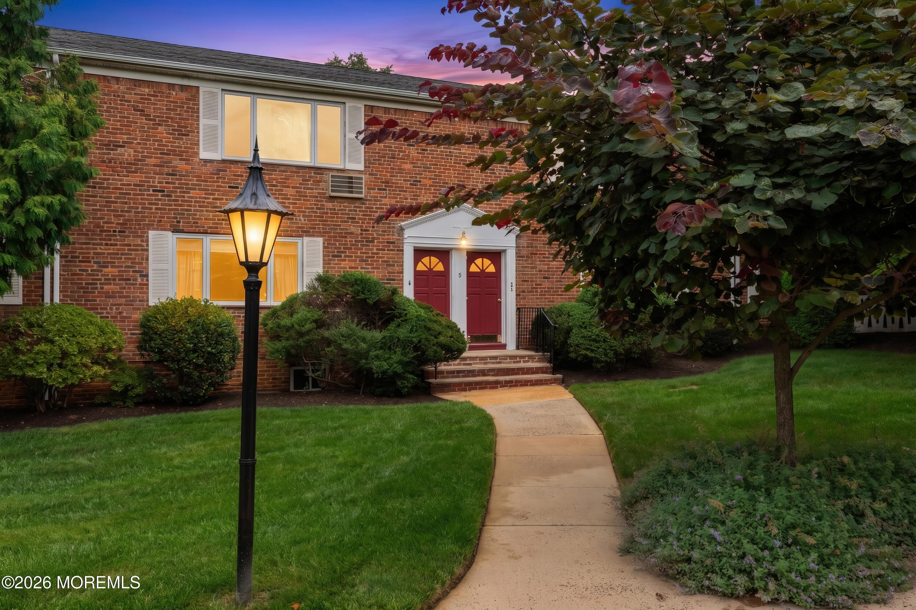 Spring St, Red Bank, NJ 07701