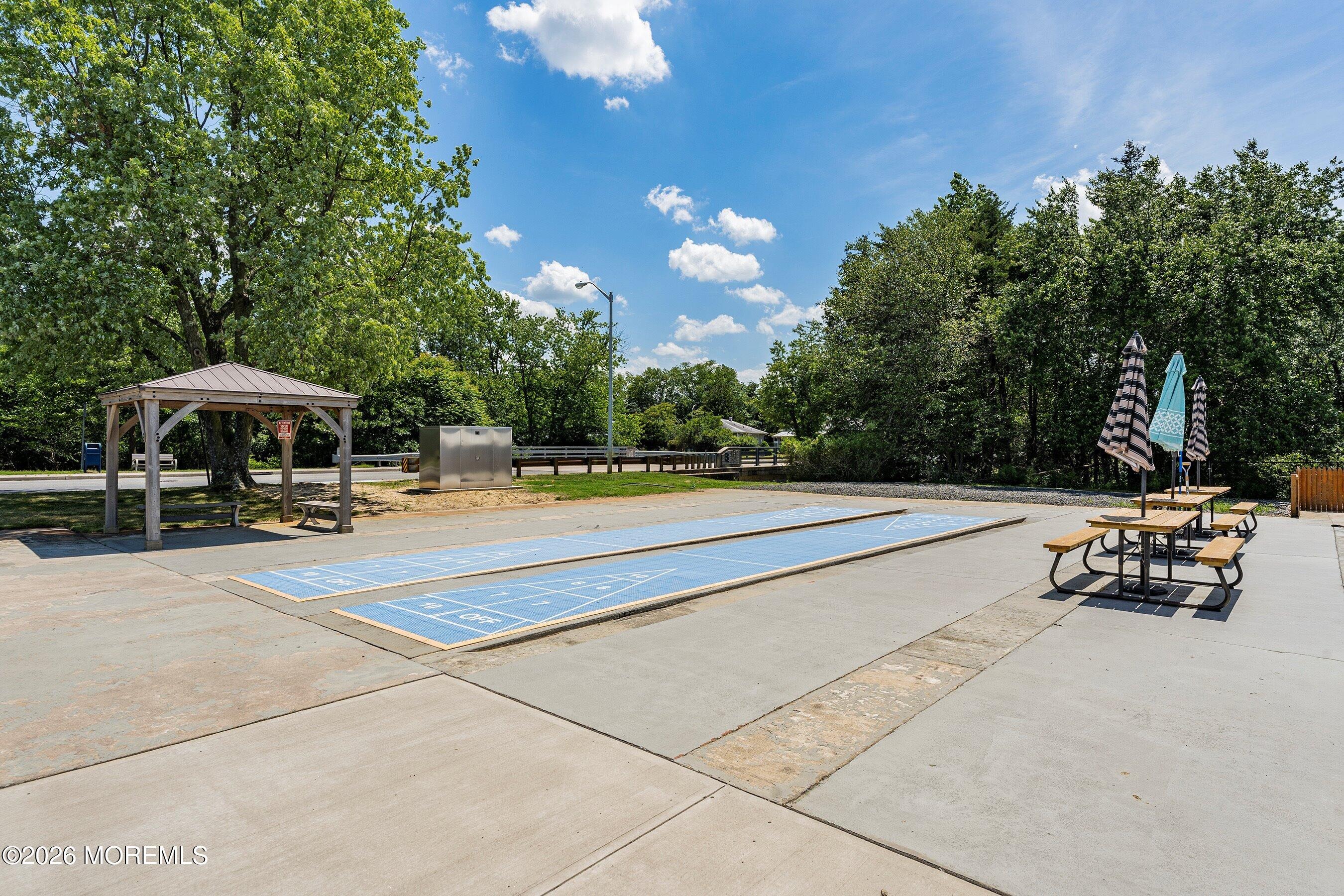 Harrington Dr, Toms River, NJ 08757
